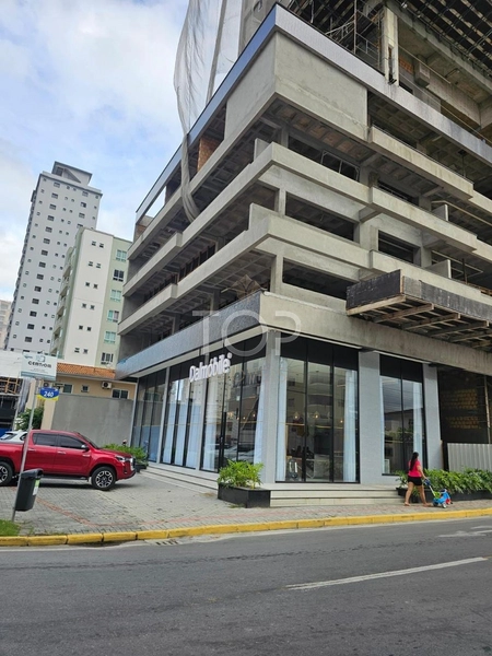 APARTAMENTO NOVO EM MEIA PRAIA: 23ª foto da galeria de imagens do imóvel