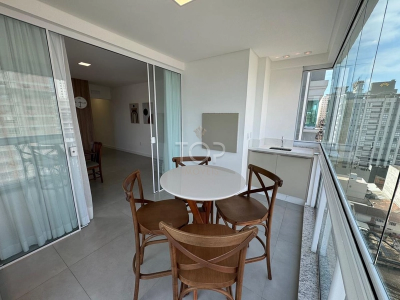 APARTAMENTO EM ITAPEMA MEIA PRAIA PRONTO MOBILIADO: 4ª foto da galeria de imagens do imóvel