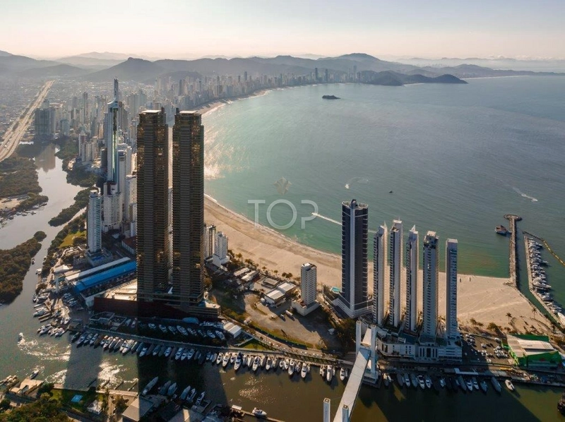 YACHTHOUSE BY PININFARINA: 1ª foto da galeria de imagens do imóvel