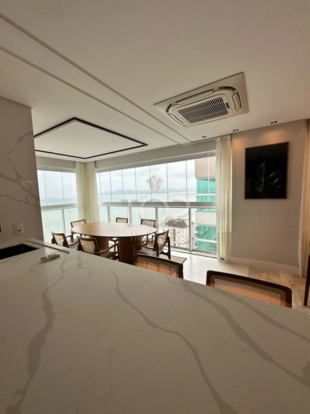 APARTAMENTO 4 SUÍTES 3 VAGAS MOBILIADO NOVO EM ITAPEMA MEIA PRAIA: 9ª foto da galeria de imagens do imóvel