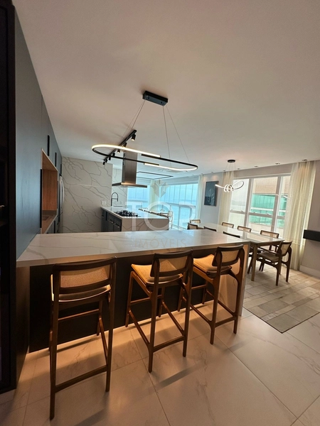 APARTAMENTO 4 SUÍTES 3 VAGAS MOBILIADO NOVO EM ITAPEMA MEIA PRAIA: 11ª foto da galeria de imagens do imóvel