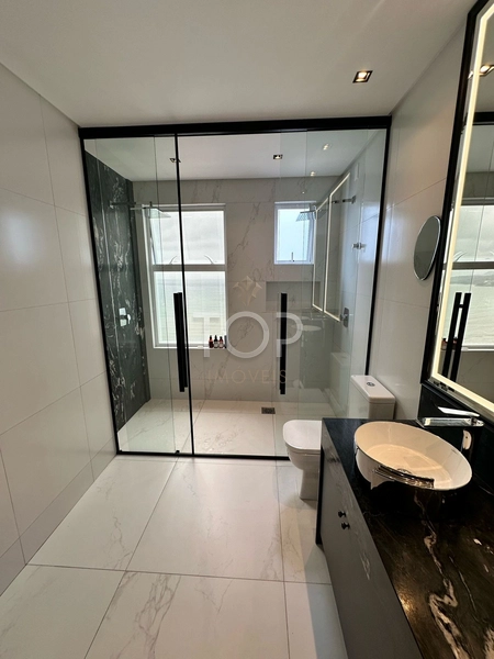 APARTAMENTO 4 SUÍTES 3 VAGAS MOBILIADO NOVO EM ITAPEMA MEIA PRAIA: 17ª foto da galeria de imagens do imóvel