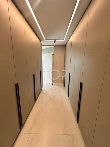 APARTAMENTO 4 SUÍTES 3 VAGAS MOBILIADO NOVO EM ITAPEMA MEIA PRAIA: 20ª foto da galeria de imagens do imóvel