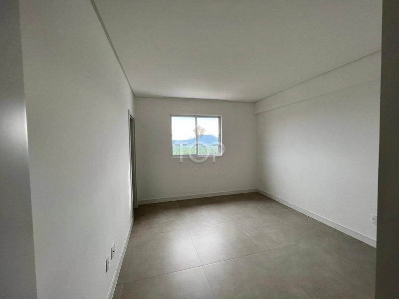 Apartamento vista mar com 3 suítes à venda na Meia Praia: 7ª foto da galeria de imagens do imóvel