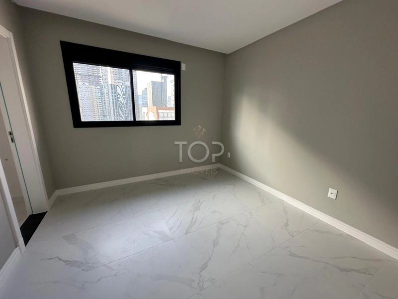 APARTAMENTO EM MEIA PRAIA, QUADRA MAR!: 20ª foto da galeria de imagens do imóvel
