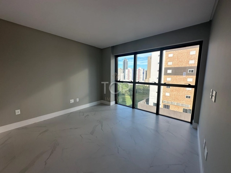 APARTAMENTO EM MEIA PRAIA, QUADRA MAR!: 17ª foto da galeria de imagens do imóvel