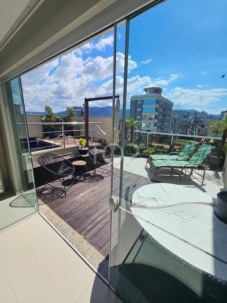 COBERTURA DUPLEX COM PISCINA ITAPEMA MEIA PRAIA: 2ª foto da galeria de imagens do imóvel