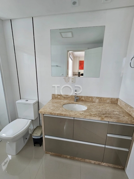 COBERTURA DUPLEX COM PISCINA ITAPEMA MEIA PRAIA: 6ª foto da galeria de imagens do imóvel