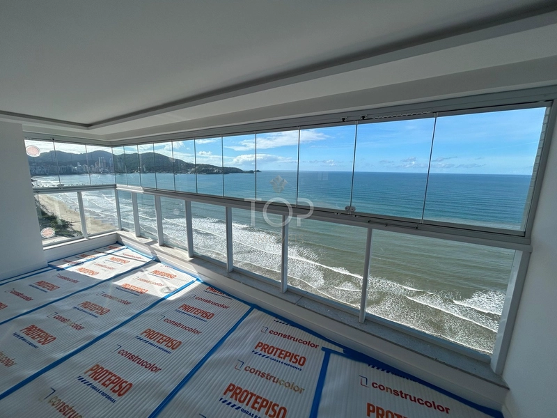 LUXO, REQUINTE E SOFISTICAÇÃO EM ITAPEMA SC FRENTE MAR: 1ª foto da galeria de imagens do imóvel