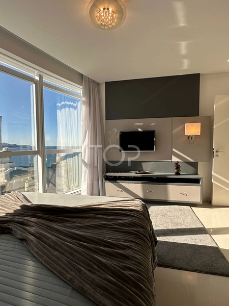 APARTAMENTO Altíssimo padrão com vista mar em Meia Praia, Itapema: 16ª foto da galeria de imagens do imóvel