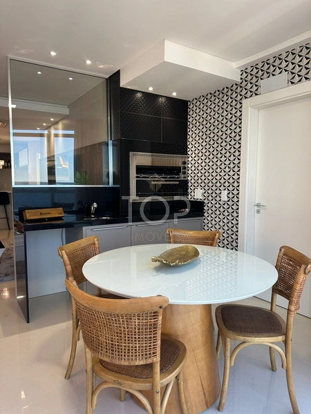 APARTAMENTO Altíssimo padrão com vista mar em Meia Praia, Itapema: 8ª foto da galeria de imagens do imóvel