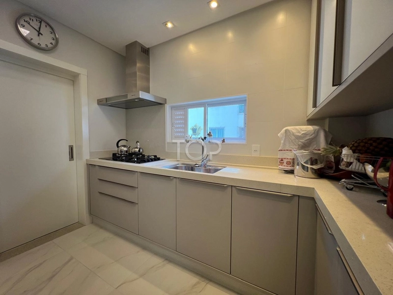 LINDO APARTAMENTO EM MEIA PRAIA COM 4 SUITES NO CORAÇÃO DE MEIA PRAIA: 6ª foto da galeria de imagens do imóvel