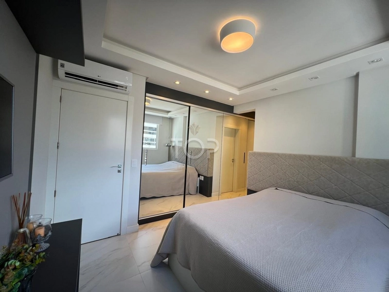 LINDO APARTAMENTO EM MEIA PRAIA COM 4 SUITES NO CORAÇÃO DE MEIA PRAIA: 13ª foto da galeria de imagens do imóvel