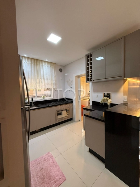 OPORTUNIDADE APARTAMENTO PROXIMO AO MAR EM MEIA PRAIA: 12ª foto da galeria de imagens do imóvel