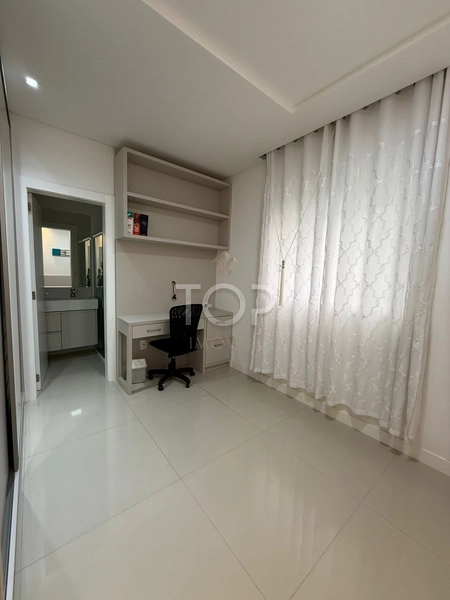 OPORTUNIDADE APARTAMENTO PROXIMO AO MAR EM MEIA PRAIA: 23ª foto da galeria de imagens do imóvel