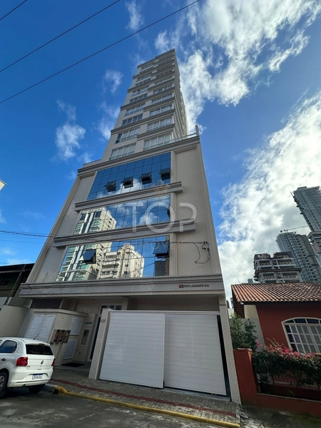 APARTAMENTO PRONTO MOBILIADO ITAPEMA MEIA PRAIA: 1ª foto da galeria de imagens do imóvel