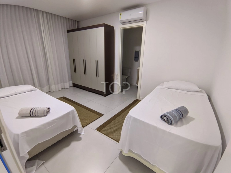 APARTAMENTO PRONTO MOBILIADO MEIA PRAIA: 5ª foto da galeria de imagens do imóvel