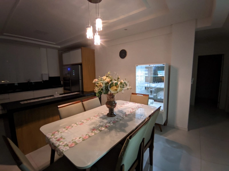 APARTAMENTO PRONTO MOBILIADO MEIA PRAIA: 3ª foto da galeria de imagens do imóvel