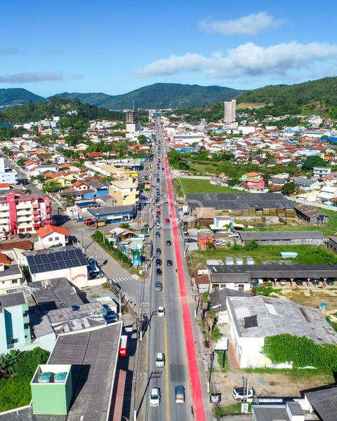 APARTAMENTO EM PORTO BELO: 2ª foto da galeria de imagens do imóvel