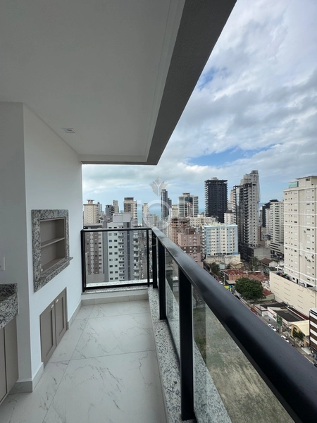 Oportunidade na meia praia: 1ª foto da galeria de imagens do imóvel
