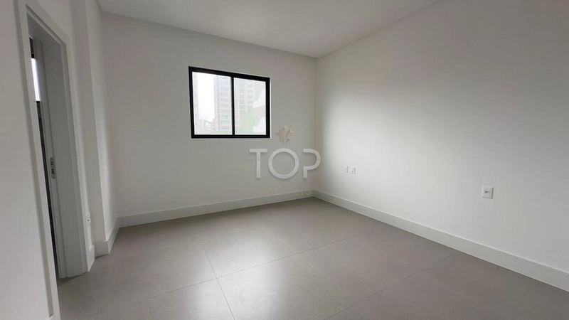 APARTAMENTO PRONTO EM MEIA PRAIA: 18ª foto da galeria de imagens do imóvel