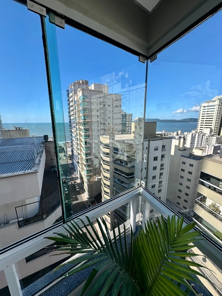 MOBILIADO E PERTINHO DO MAR, EM MEIA PRAIA!: 20ª foto da galeria de imagens do imóvel