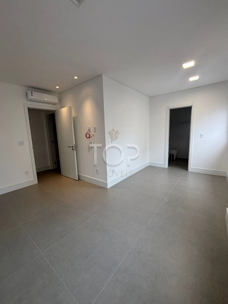 APARTAMENTO SEMI MOBILIADO EM MEIA PRAIA: 9ª foto da galeria de imagens do imóvel