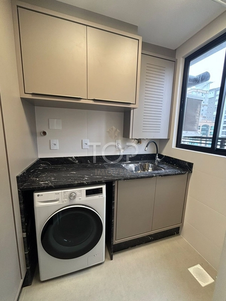 APARTAMENTO SEMI MOBILIADO EM MEIA PRAIA: 4ª foto da galeria de imagens do imóvel