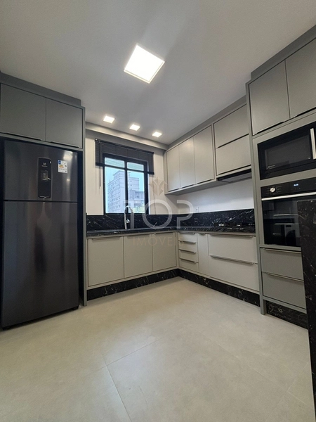 APARTAMENTO SEMI MOBILIADO EM MEIA PRAIA: 2ª foto da galeria de imagens do imóvel