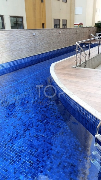 Apartamento 3 suítes na Meia Praia: 2ª foto da galeria de imagens do imóvel