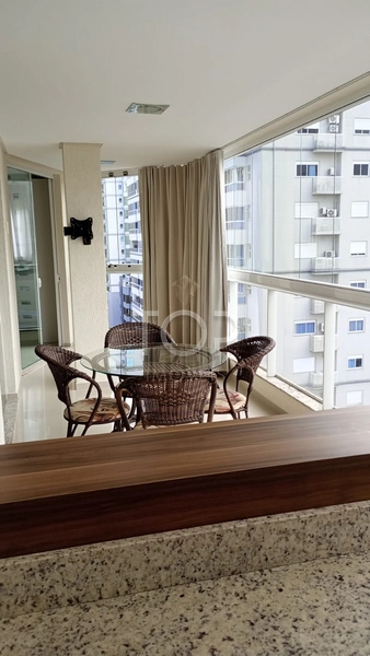 Apartamento 3 suítes na Meia Praia: 9ª foto da galeria de imagens do imóvel