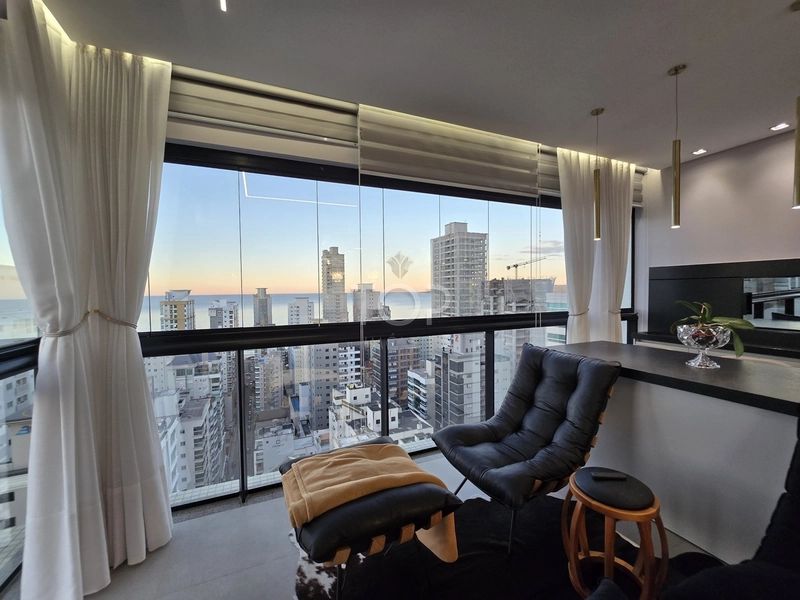 APARTAMENTO VISTA MAR EM MEIA PRAIA: 7ª foto da galeria de imagens do imóvel