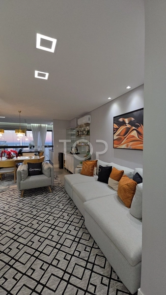 APARTAMENTO VISTA MAR EM MEIA PRAIA: 12ª foto da galeria de imagens do imóvel