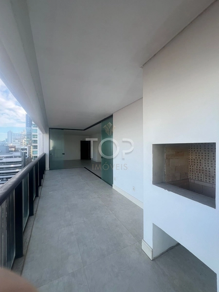LINDO APARTAMENTO MOBILIADO EM ITAPEMA OTIMA PLANT: 7ª foto da galeria de imagens do imóvel