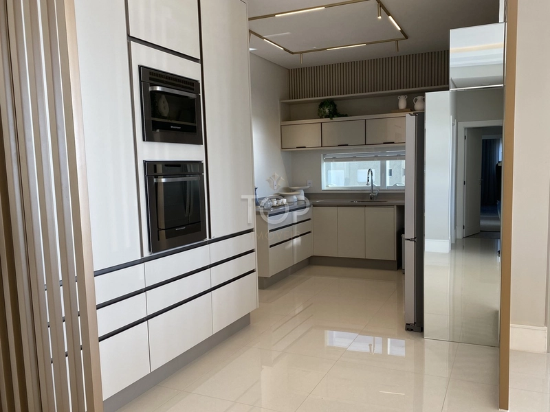 APARTAMENTO PRONTO PARA MORAR EM MEIA PRAIA: 15ª foto da galeria de imagens do imóvel