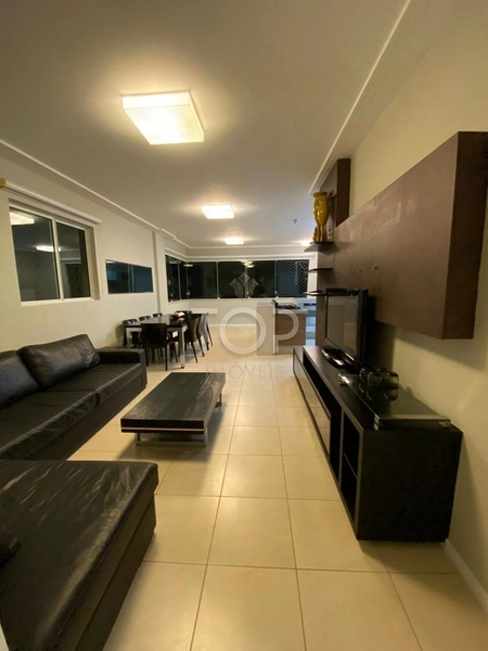 APARTAMENTO EM ÓTIMA LOCALIZAÇÃO NA MEIA PRAIA: 1ª foto da galeria de imagens do imóvel