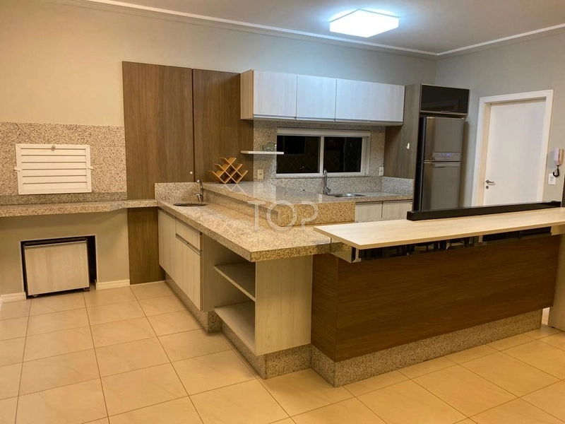 APARTAMENTO EM ÓTIMA LOCALIZAÇÃO NA MEIA PRAIA: 6ª foto da galeria de imagens do imóvel