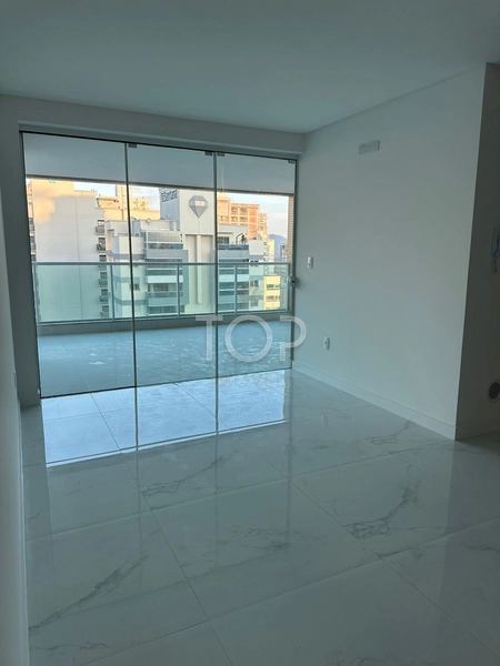 3 SUITES EM MEIA PRAIA: 2ª foto da galeria de imagens do imóvel