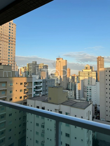 3 SUITES EM MEIA PRAIA: 1ª foto da galeria de imagens do imóvel