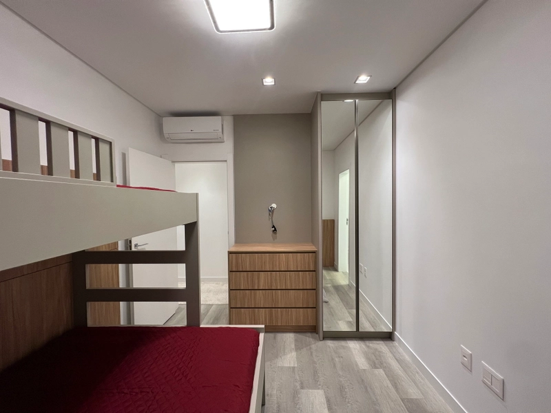 APARTAMENTO EM MEIA PRAIA: 30ª foto da galeria de imagens do imóvel