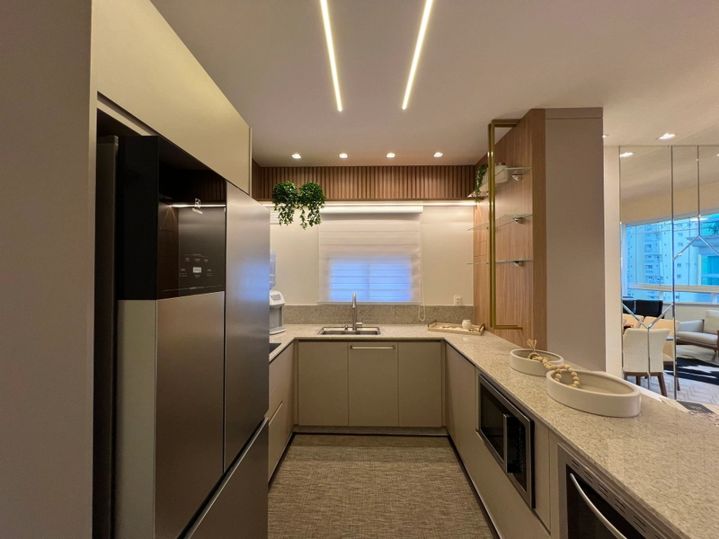 APARTAMENTO EM MEIA PRAIA: 6ª foto da galeria de imagens do imóvel