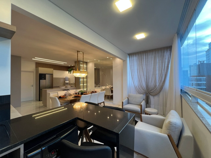 APARTAMENTO EM MEIA PRAIA: 17ª foto da galeria de imagens do imóvel