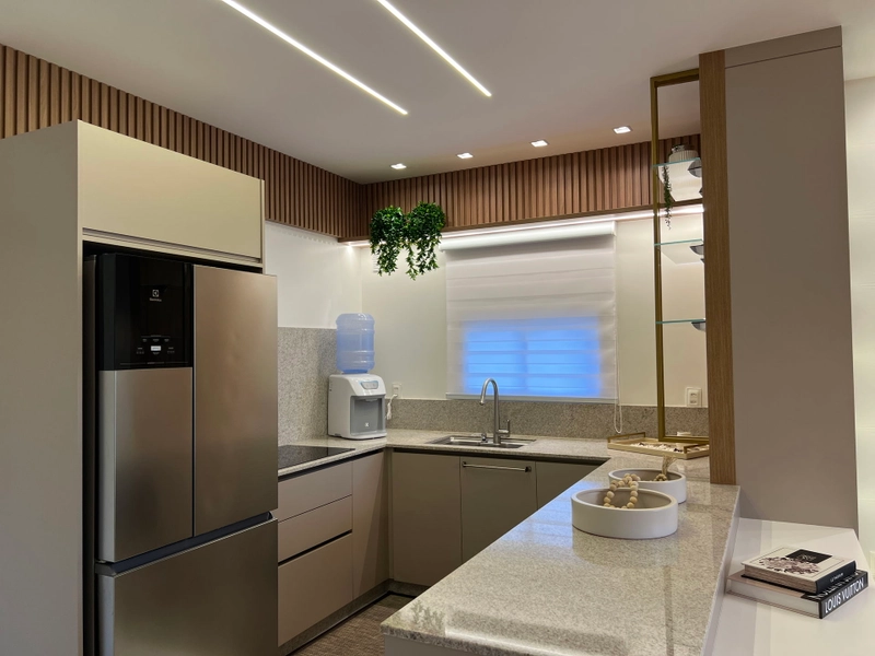 APARTAMENTO EM MEIA PRAIA: 3ª foto da galeria de imagens do imóvel