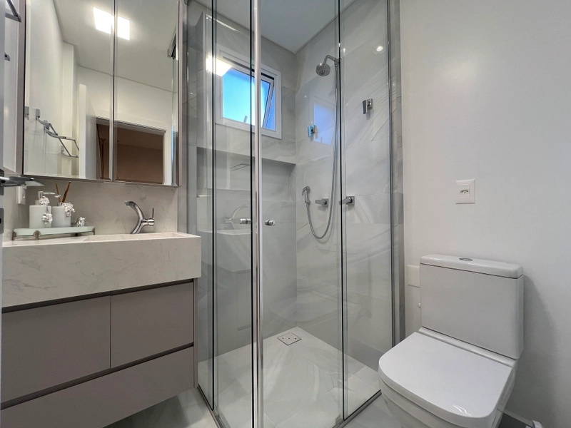 APARTAMENTO EM MEIA PRAIA: 34ª foto da galeria de imagens do imóvel