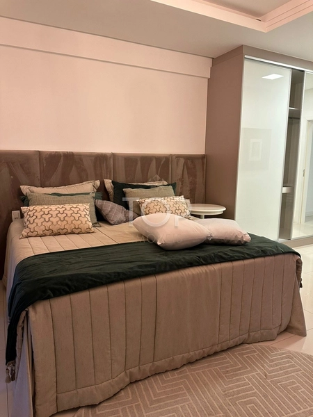 APARTAMENTO DE 5 SUÍTES EM MEIA PRAIA: 19ª foto da galeria de imagens do imóvel