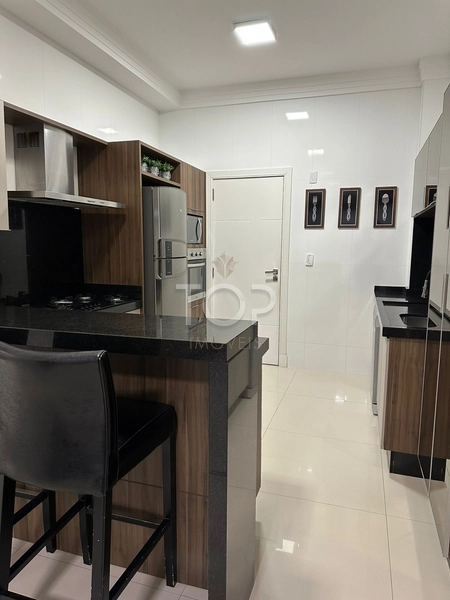 APARTAMENTO DE 5 SUÍTES EM MEIA PRAIA: 8ª foto da galeria de imagens do imóvel