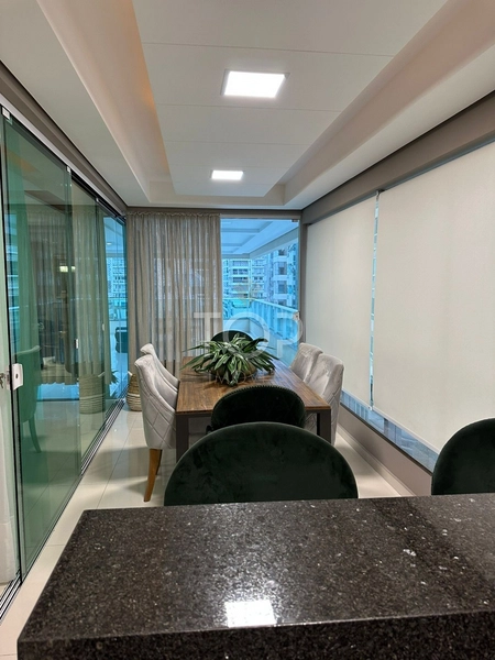 APARTAMENTO DE 5 SUÍTES EM MEIA PRAIA: 12ª foto da galeria de imagens do imóvel