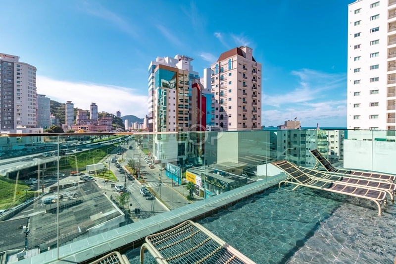 3 suites em Meia Praia: 10ª foto da galeria de imagens do imóvel