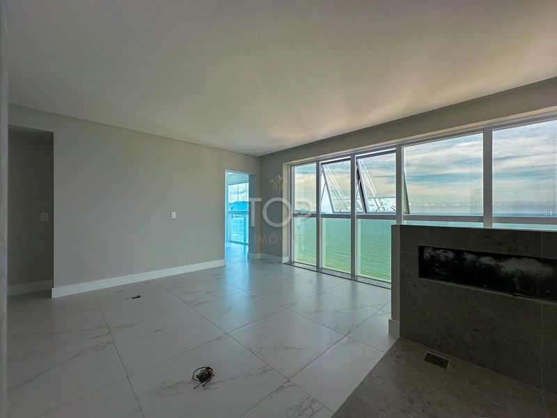 3 suites em Meia Praia: 19ª foto da galeria de imagens do imóvel
