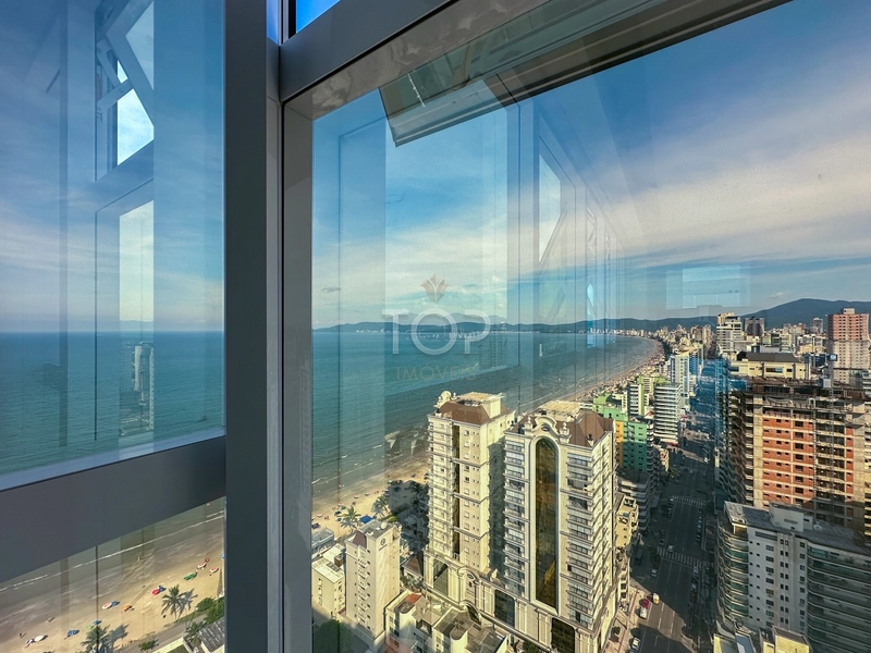 3 suites em Meia Praia: 47ª foto da galeria de imagens do imóvel